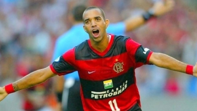 Tardelli bị phanh phui chơi trò bầy đàn
