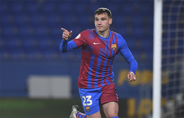 Jutgla từng có thời gian thi đấu cho Barca