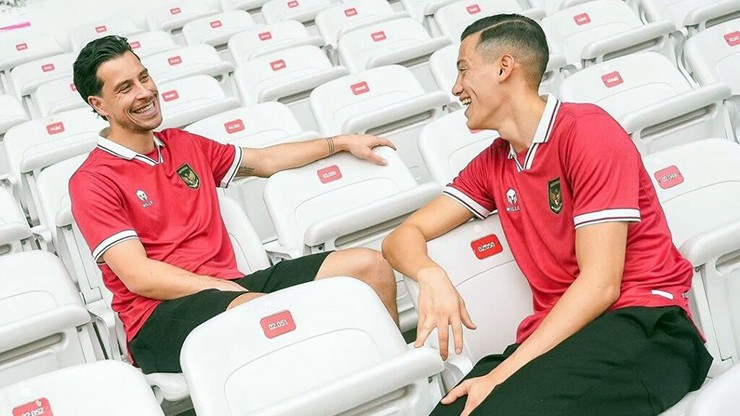 Thom Haye không muốn về thi đấu ở giải VĐQG Indonesia dù đang thất nghiệp 