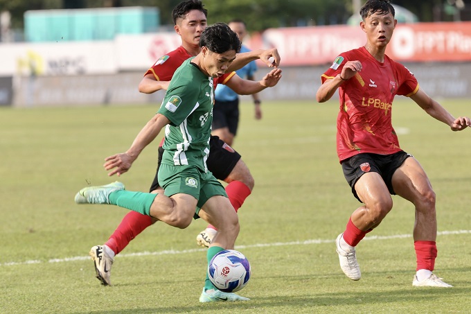 Công Phượng có dịp thể hiện trước khán giả ở TP.HCM. Ảnh: Minh Tuấn 