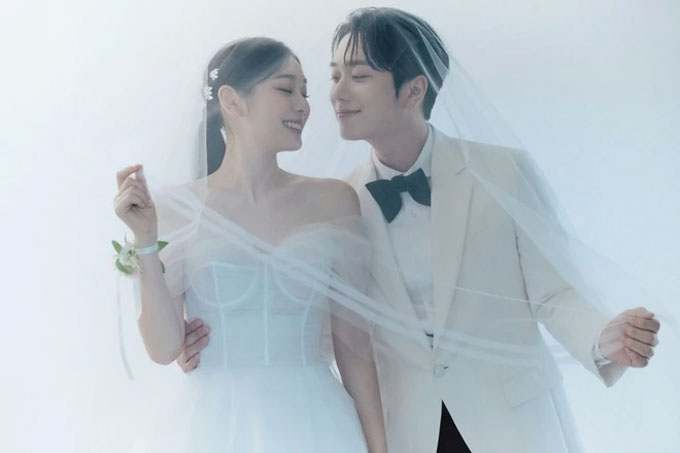 Kim Yuna đã kết hôn với ca sĩ Ko Woo Rim