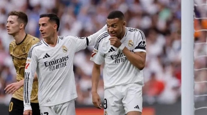 Figo đánh giá cao mùa giải ra mắt của Mbappe ở Real Madrid.