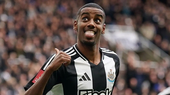 Newcastle sắp giữ chân Isak bằng hợp đồng khủng