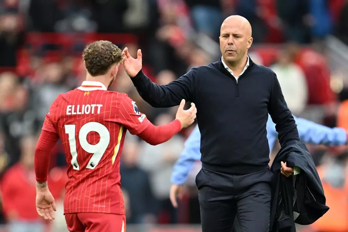 Elliott không muốn dự bị ở Liverpool