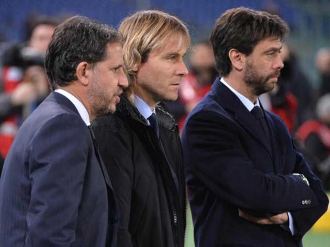 Cựu GĐTT Fabio Paratici, cựu Phó Chủ tịch Pavel Nedved và cựu Chủ tịch Andrea Agnelli