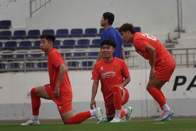 U23 Việt Nam bắt đầu tập luyện. tại sân Bà Rịa Ảnh: Duy Thường 