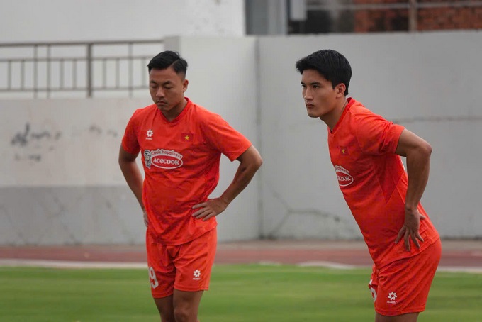 Thái Sơn và đồng đội sẽ có khoảng nửa tháng tập luyện tại Bà Rịa. Ảnh: Duy Thường 