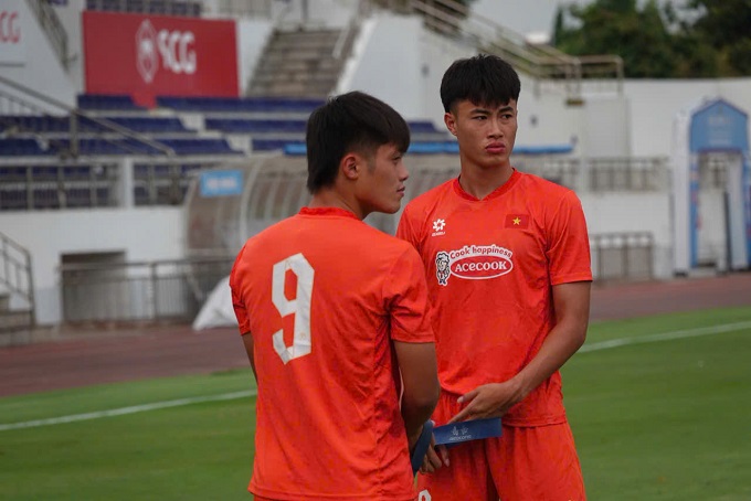 Chân sút Quốc Việt cho biết, sẽ nỗ lực hết mình để hoàn thành mục tiêu đề ra. Ảnh: Duy Thường 