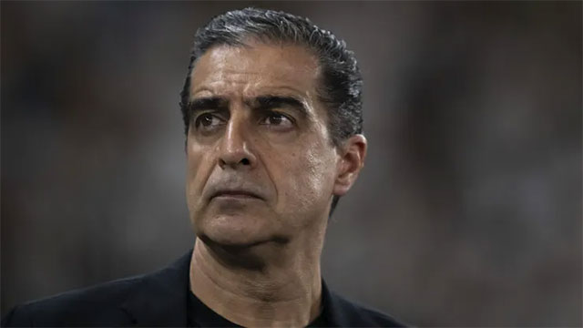 HLV Renato Paiva đang lo các học trò bị quá tải