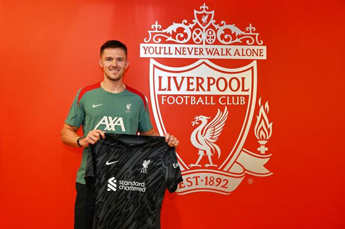 Liverpool ra mắt tân binh Woodman
