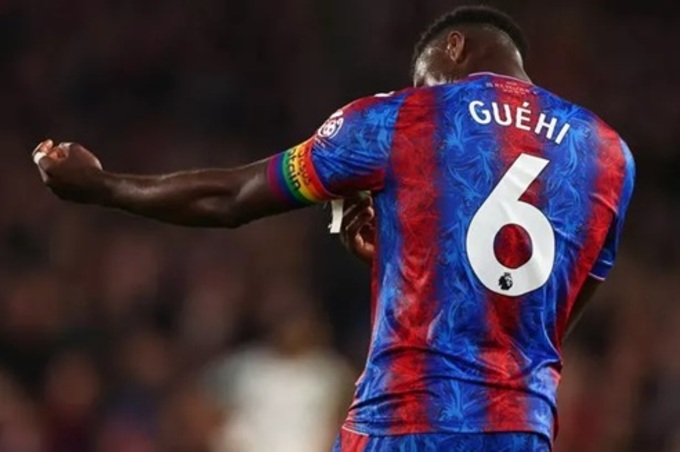 Liverpool đã đạt được thỏa thuận chiêu một Marc Guehi từ Crystal Palace