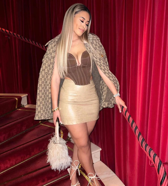 Paige Bannister bỏ rơi Hause để chạy theo Zaha