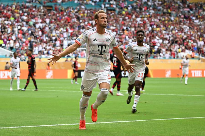 Kane đưa Bayern vào tứ kết Club World Cup