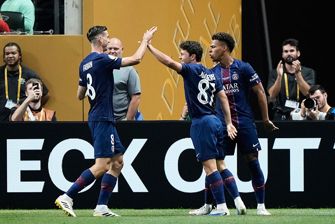 Joao Neves ăn mừng sau khi ghi bàn cho PSG ở trận gặp Inter Miami