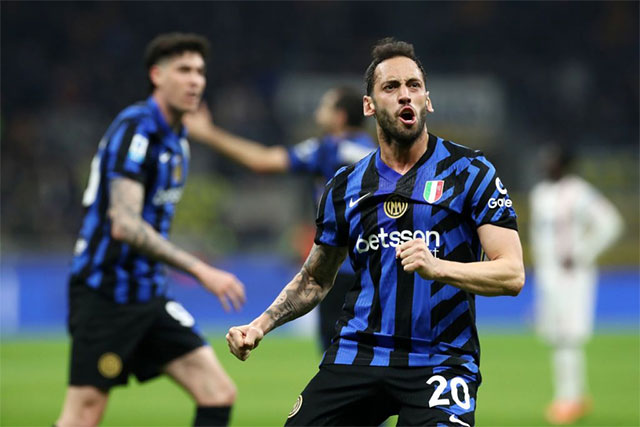 Calhanoglu muốn chuyển sang khoác áo Galatasaray ngay hè này