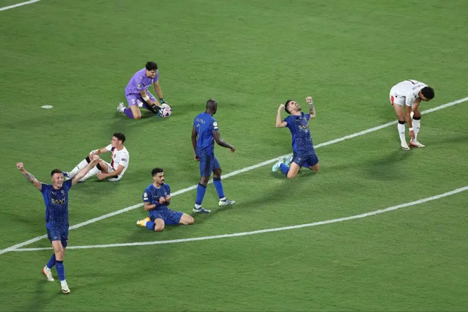 Al Hilal hay, nhưng Man City phòng ngự quá dở