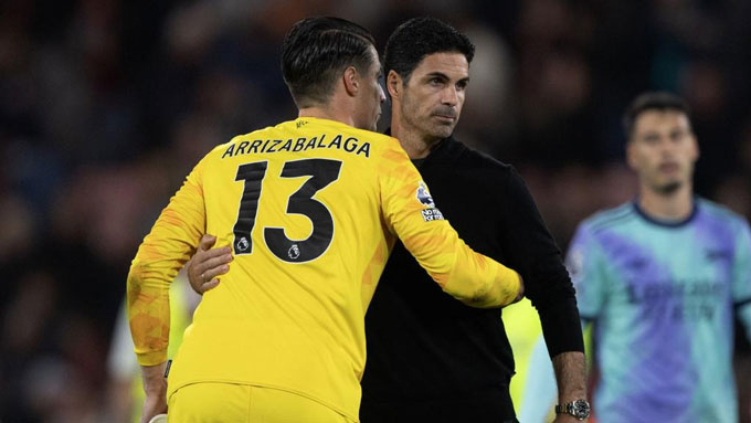 Kepa sẽ là thủ môn dự bị của Arsenal mùa tới