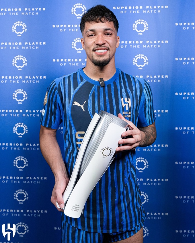Marcos Leonardo đoạt giải "Cầu thủ xuất sắc nhất" ở trận đấu giữa Man City và Al Hilal