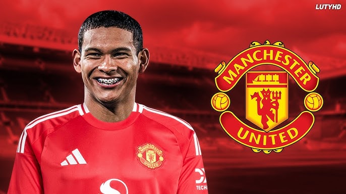  Diego Leon trên đường tới MU
