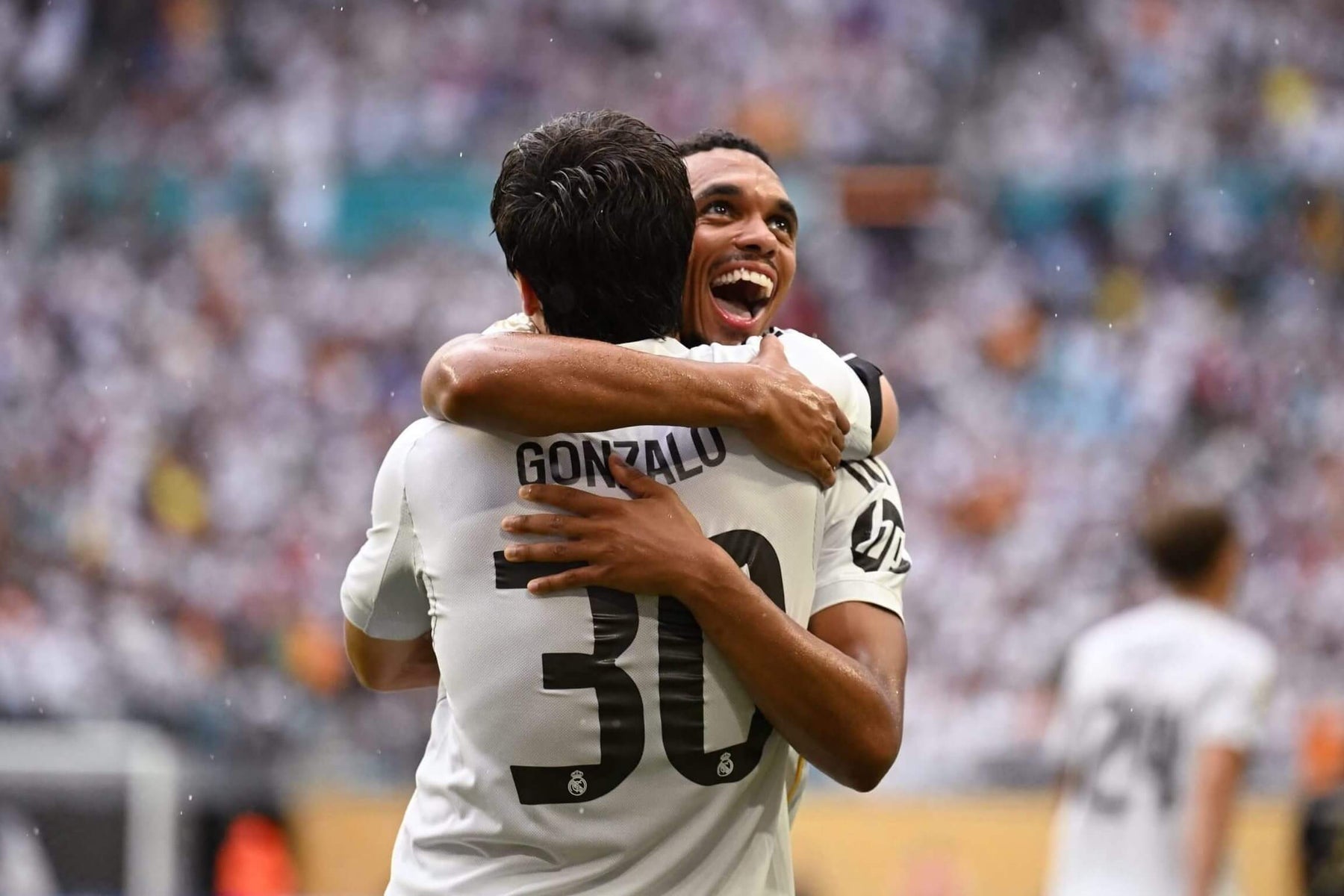 Trent Alexander-Arnold kiến tạo bàn thắng duy nhất để hạ Juventus ở vòng 1/8 FIFA Club World Cup 2025