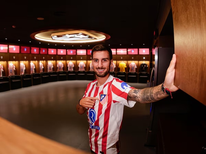 Alex Baena là bản hợp đồng rất được kỳ vọng của Atletico.