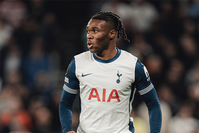 Real Madrid đang chiếm ưu thế ở cuộc đua giành Udogie