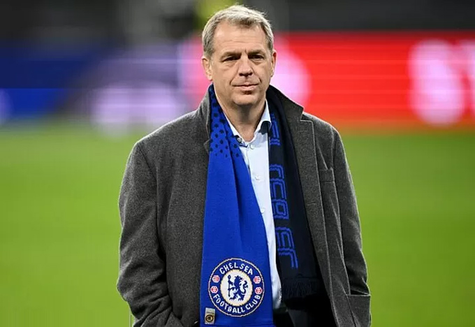 Chelsea là CLB bị phạt nặng nhất trong số 5 đội bóng vừa bị UEFA trừng trị