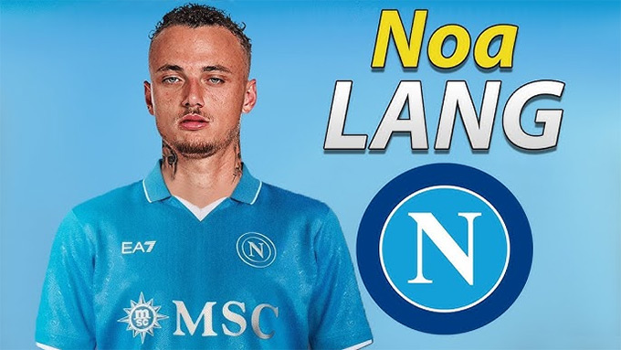 Noa Lang gia nhập Napoli