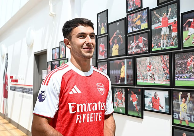 Arsenal trả nhiều hơn 9 triệu bảng mức phí phá vỡ hợp đồng của Zubimendi