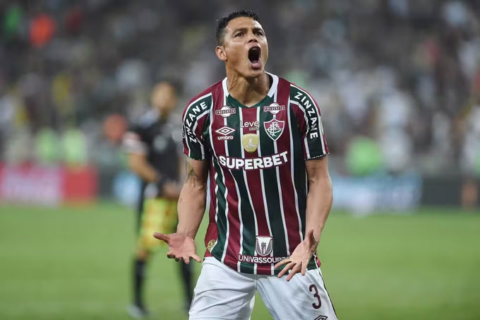 Thiago Silva đang là linh hồn nơi hàng thủ của Fluminense