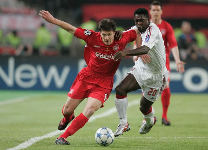 Zubimendi được đánh giá có phong cách giống Xabi Alonso