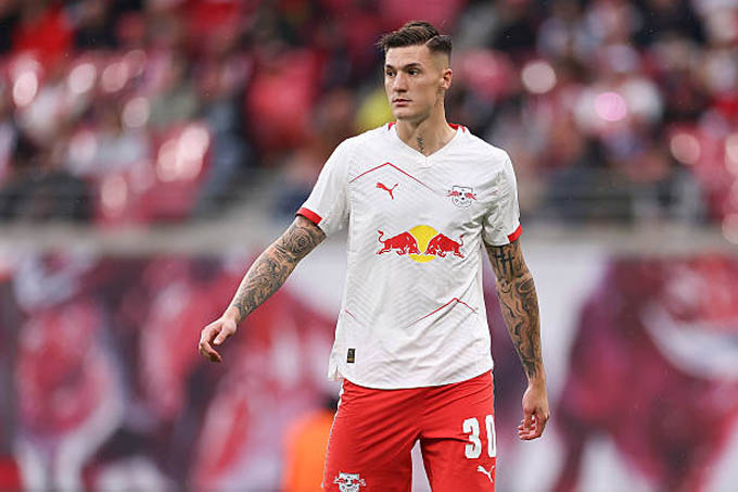 Arsenal không tìm được tiếng nói chung với cả Sesko và Leipzig