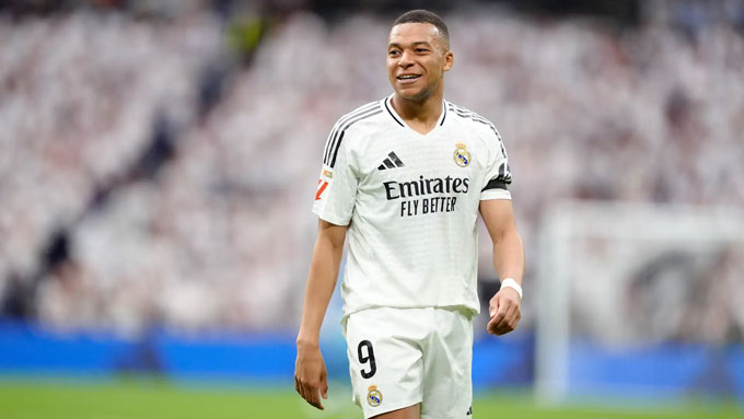 Mbappe rút đơn kiện với PSG