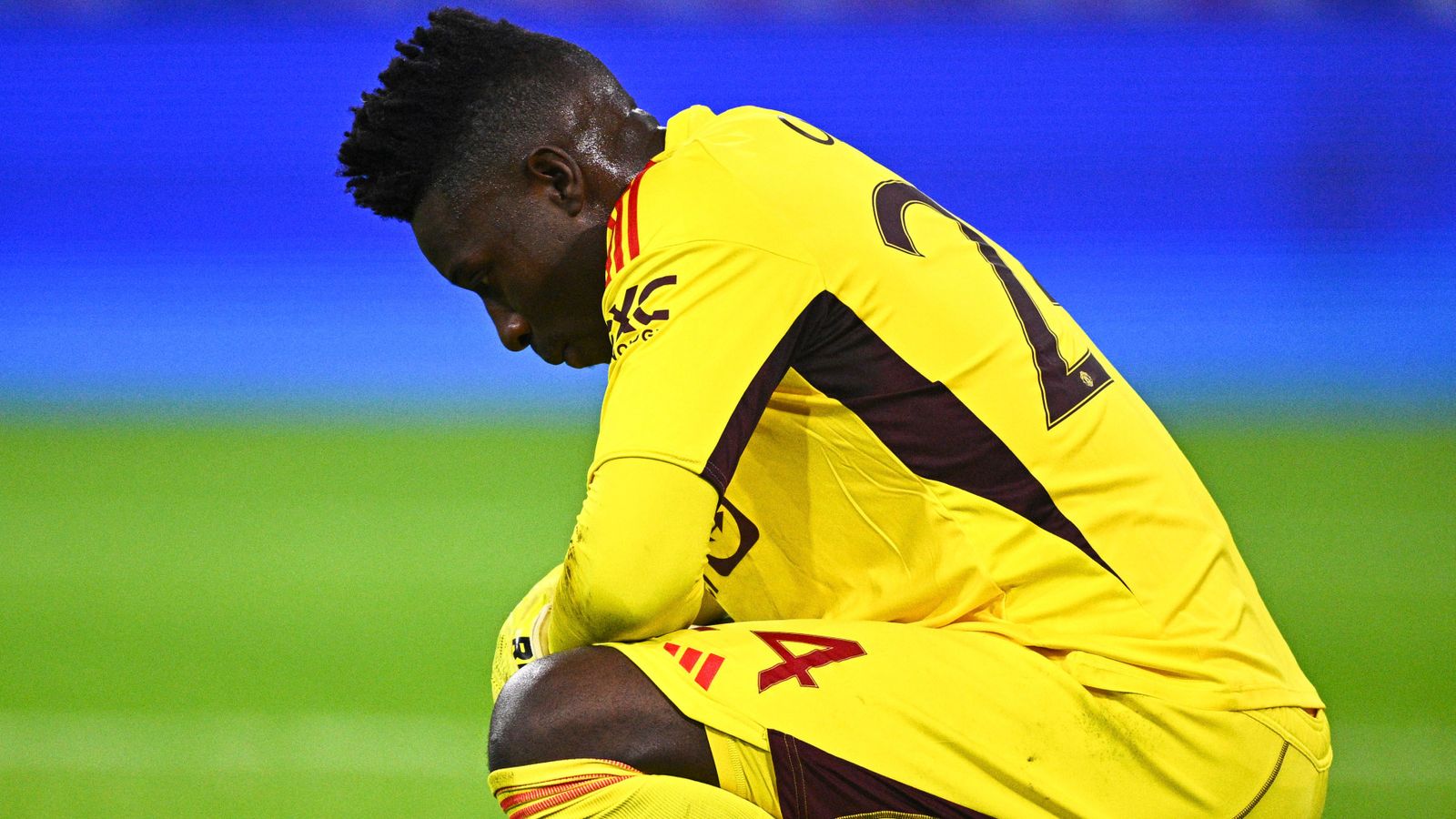 Andre Onana, người cuối cùng không thể sang Saudi Arabia hay AS Monaco, nên đành ở lại để tiếp tục báo hại MU 