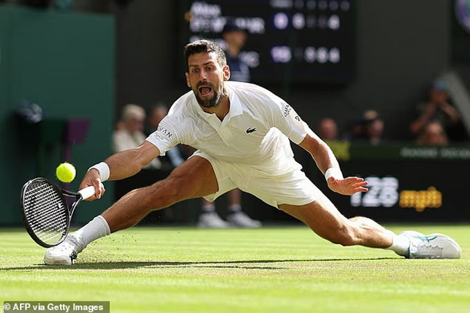 Djokovic gặp rất nhiều khó khăn trước De Minaur