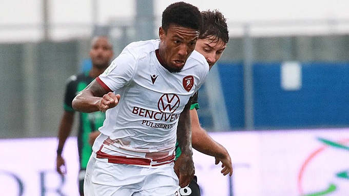 Mastour mệt nhoài đi khẳng định mình
