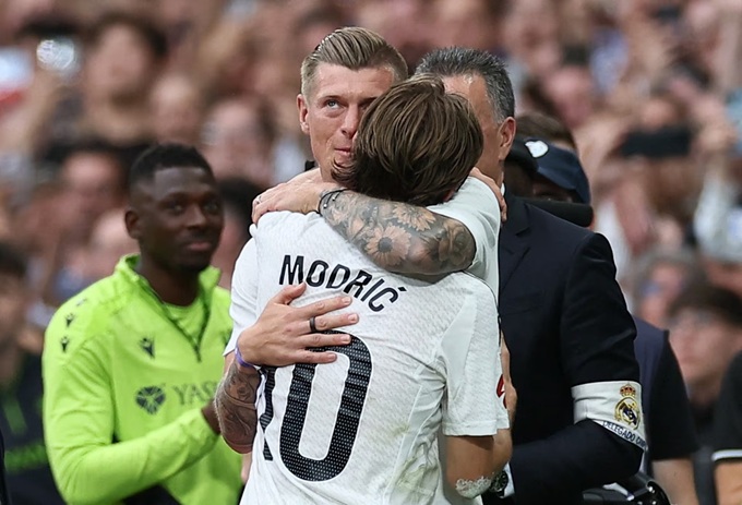 Kroos tin rằng Modric sẽ thành công ở Milan