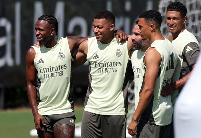 Theo Kroos, các ngôi sao tấn công như Mbappe, Vinicius phải chăm chỉ phòng ngự hơn