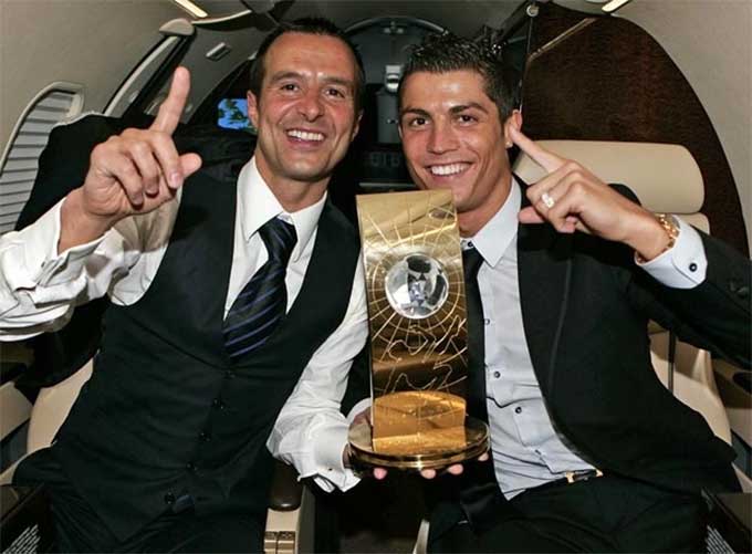 Jorge Mendes bỏ túi 12 triệu euro khi Ronaldo gia nhập Juve từ Real Madrid