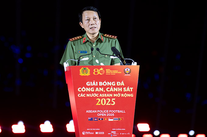 Đại tướng Lương Tam Quang, Ủy viên Bộ Chính trị, Bộ trưởng Bộ Công an phát biểu khai mạc