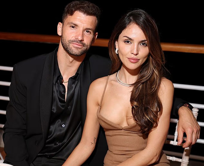 Cô bạn gái Eiza Gonzalez nhanh chóng an ủi anh trên MXH