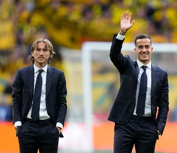 Trận gặp PSG là trận đấu cuối cùng của cả Modric và Vazquez