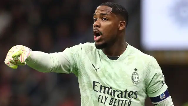 Maignan đang được Galatasaray và Chelsea theo đuổi