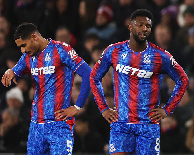 Crystal Palace chịu sự phán quyết bất công