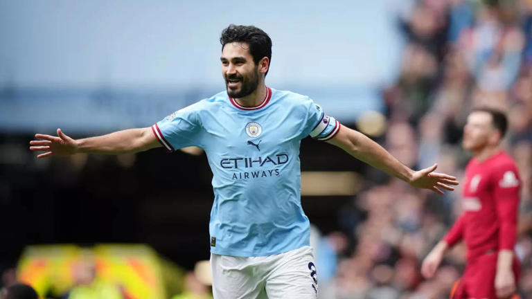 Guardiola đang tinh giản đội hình nên Gundogan được đồn đoán sẽ phải ra đi