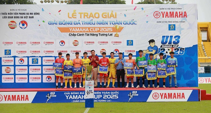 Đội hình tiêu biêu toàn giải 