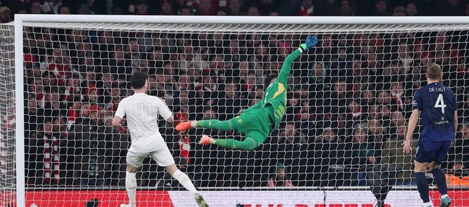 Bayindir thể hiện phong độ xuất sắc trong trận thắng Arsenal tại vòng 3 cúp FA mùa trước