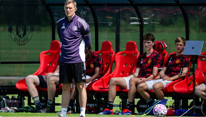Darren Fletcher đảm nhiệm vai trò HLV đội U18 MU