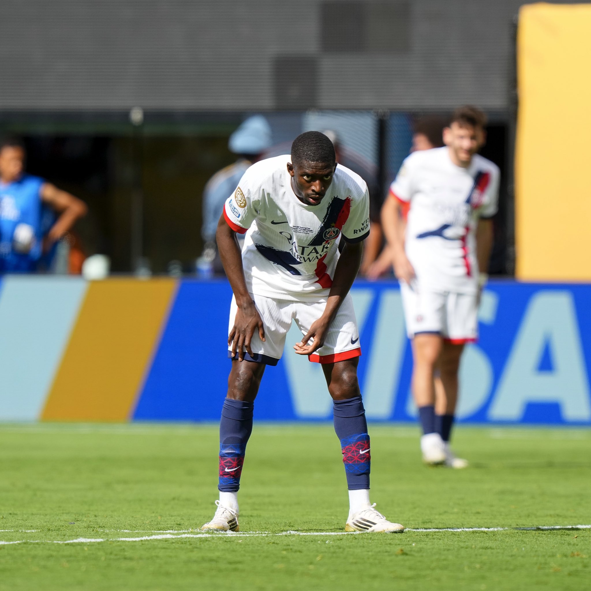 Dembele có trận đấu dưới sức trước Chelsea