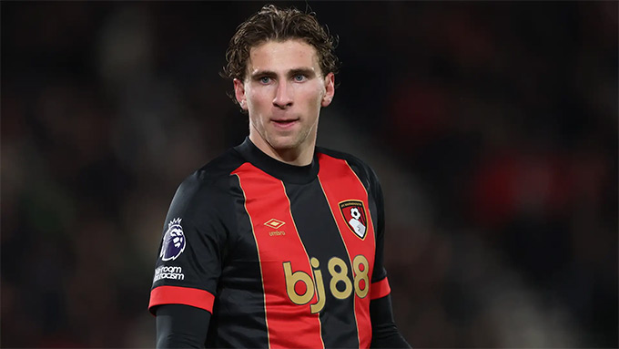 Zabarnyi là mục tiêu mà PSG muốn bổ sung cho hàng phòng ngự